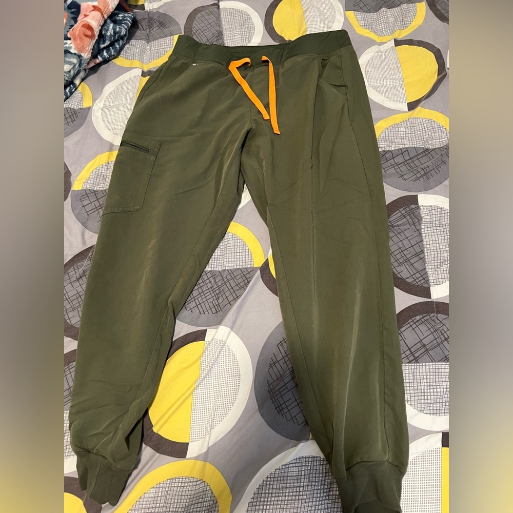 Figs scrub pants